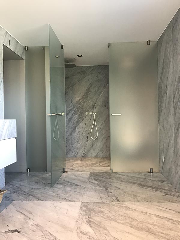 Douche sur mesure Toqani SA 7