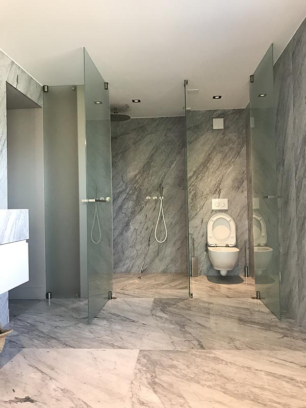 Douche sur mesure Toqani SA 8