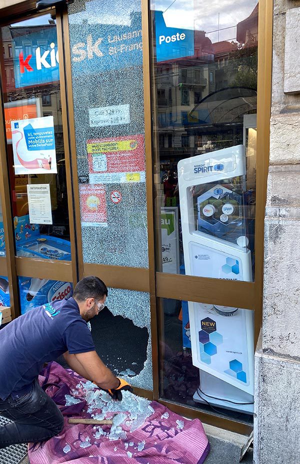 Remplacement de verre trempé St-François – Lausanne